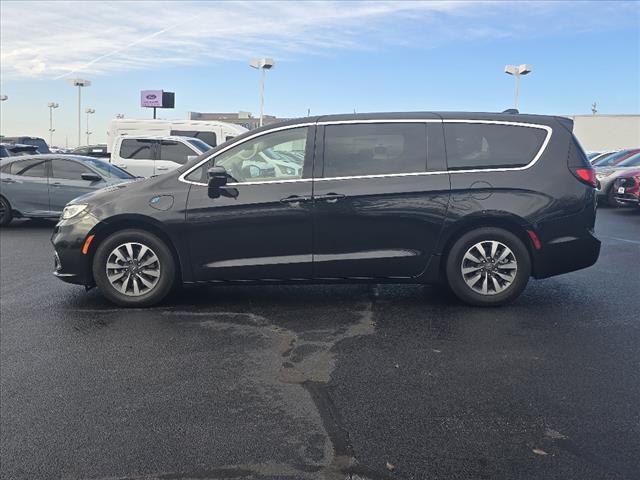 used 2024 Chrysler Pacifica Hybrid car, priced at $32,332