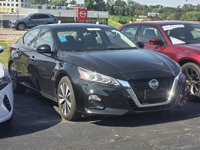 used 2022 Nissan Altima car, priced at $23,728