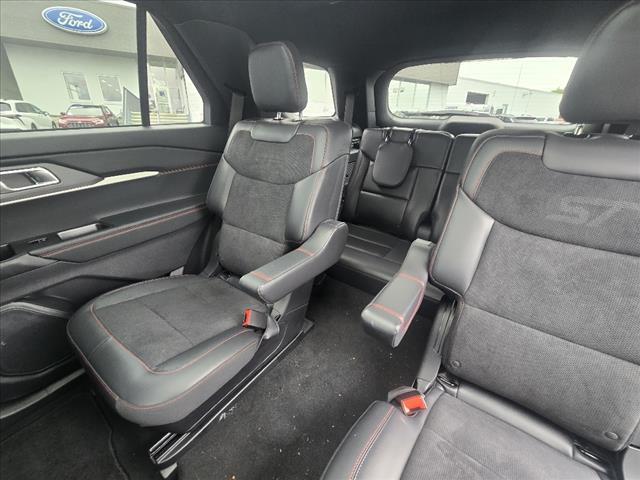 new 2025 Ford Explorer car, priced at $55,769