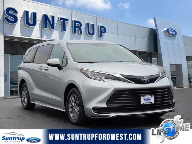 used 2022 Toyota Sienna car, priced at $37,777