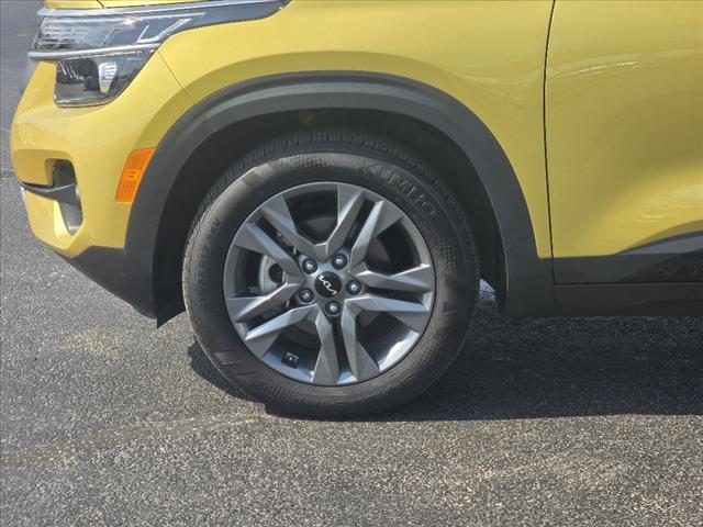 used 2023 Kia Seltos car, priced at $21,416