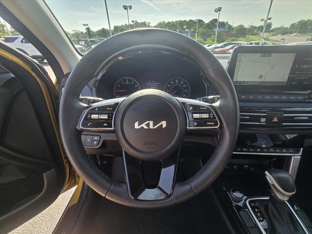 used 2023 Kia Seltos car, priced at $21,416