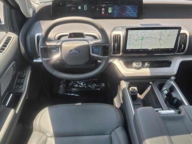 new 2025 Ford Expedition car, priced at $71,210