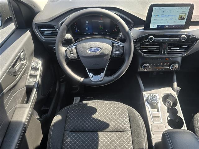 new 2025 Ford Escape car, priced at $30,653