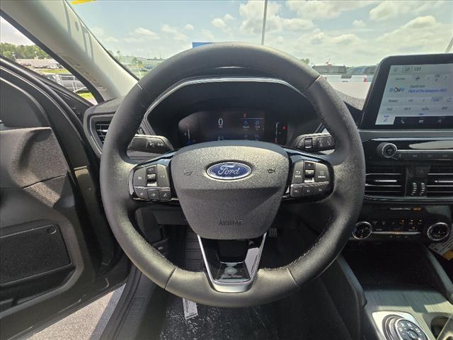 new 2025 Ford Escape car, priced at $26,558