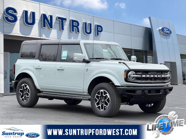 new 2024 Ford Bronco car, priced at $56,736
