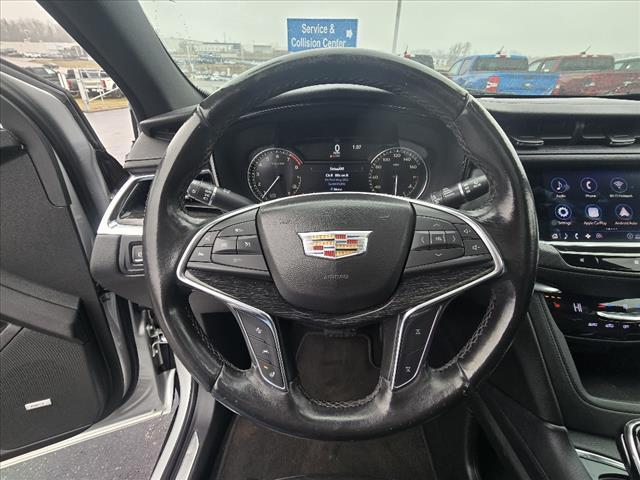 used 2020 Cadillac XT5 car, priced at $21,282