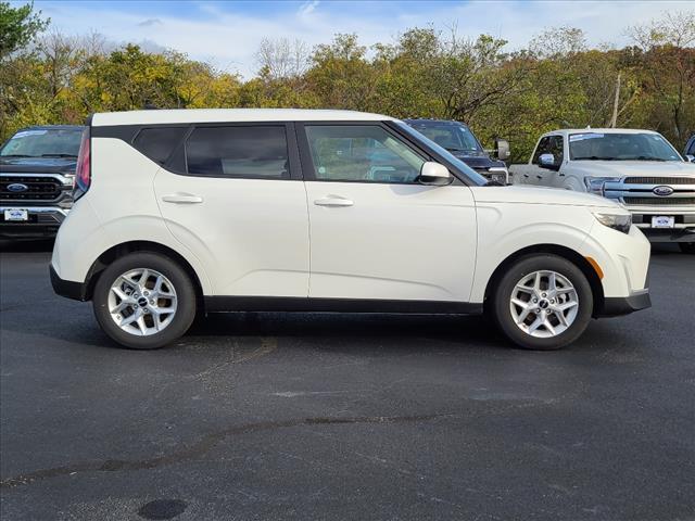 used 2024 Kia Soul car, priced at $18,571