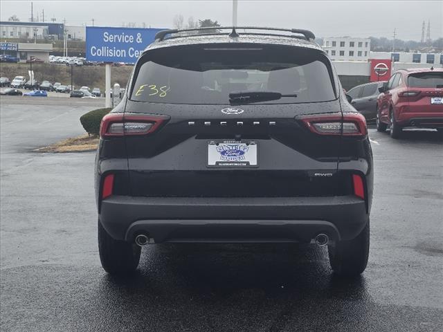 new 2025 Ford Escape car, priced at $33,425