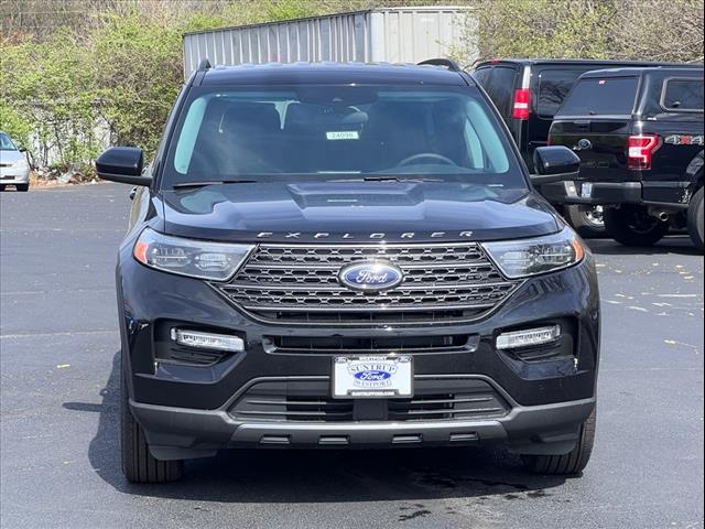 new 2024 Ford Explorer car, priced at $40,720