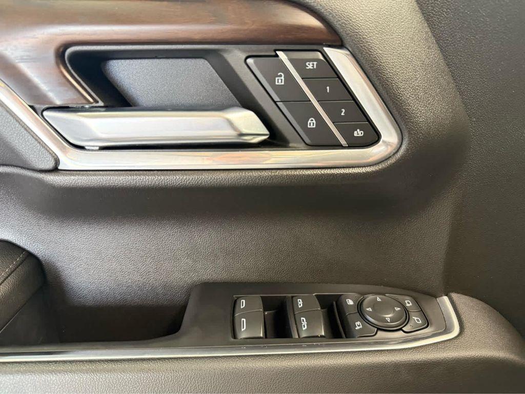 used 2022 GMC Sierra 1500 car, priced at $49,988