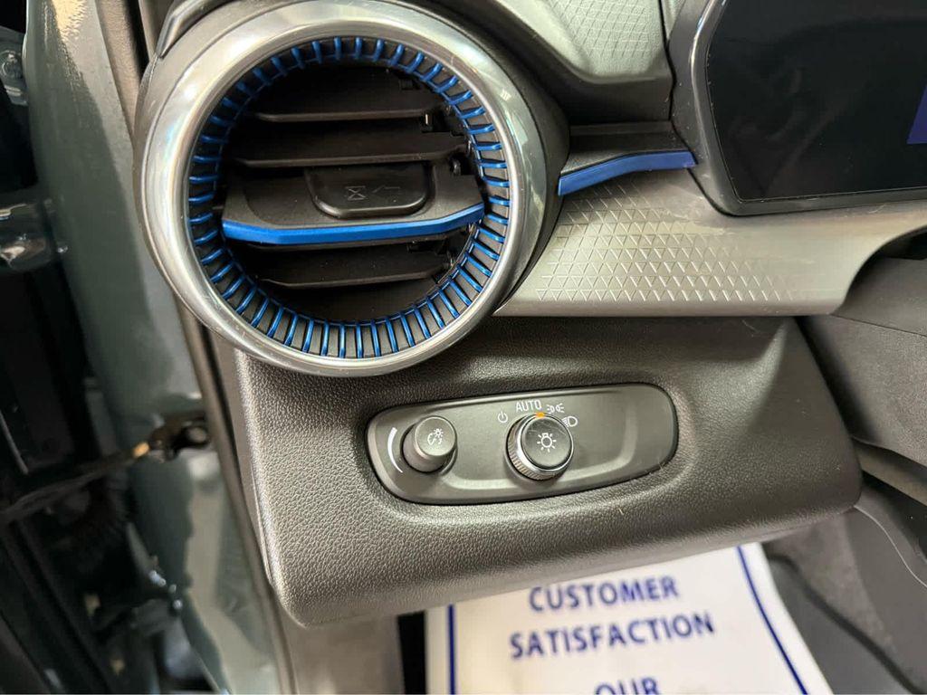 used 2025 Chevrolet Trax car, priced at $27,900