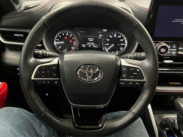 used 2024 Toyota Highlander car, priced at $47,900