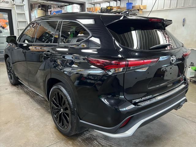 used 2024 Toyota Highlander car, priced at $47,900