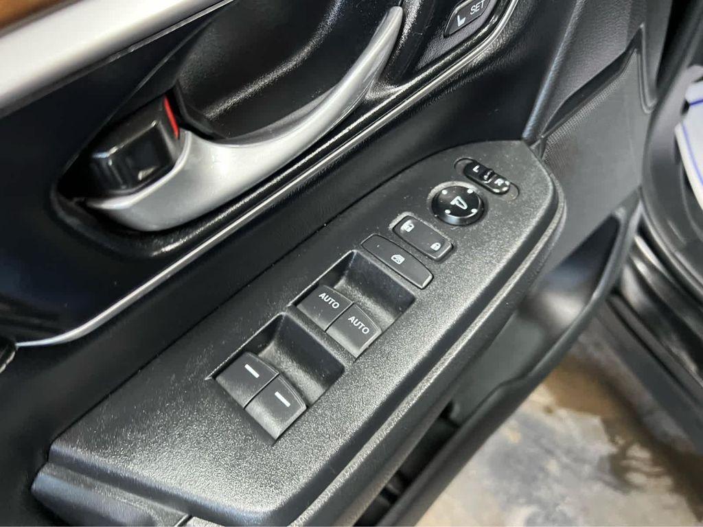 used 2022 Honda CR-V car, priced at $32,795