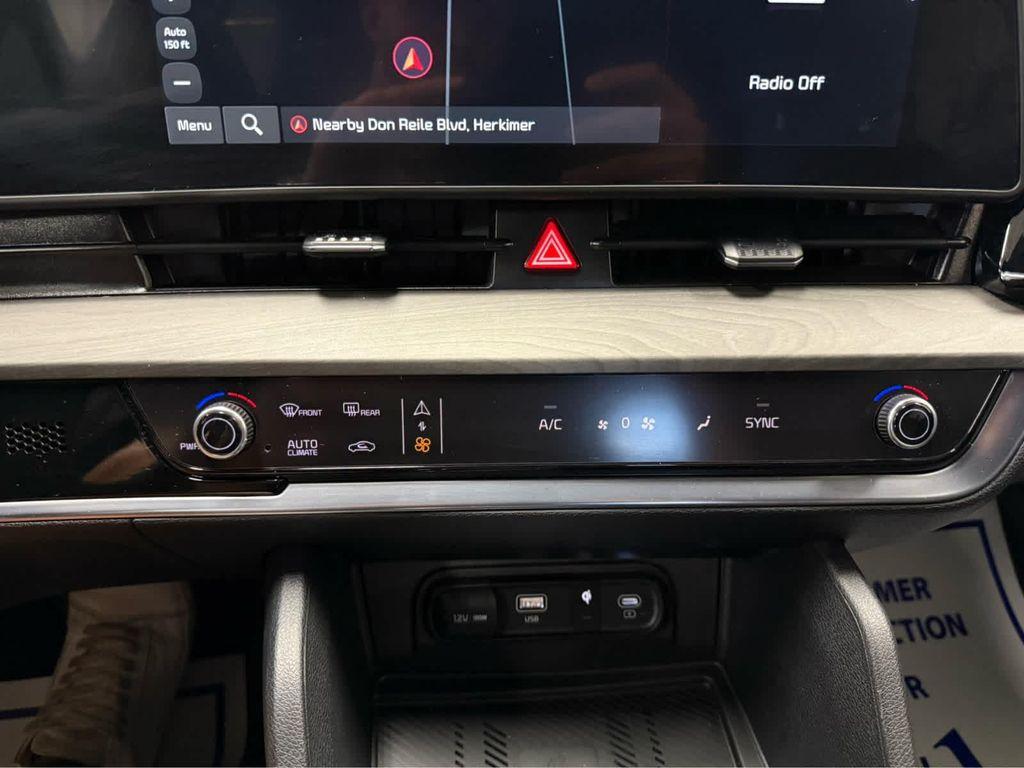 used 2025 Kia Sportage car, priced at $32,988