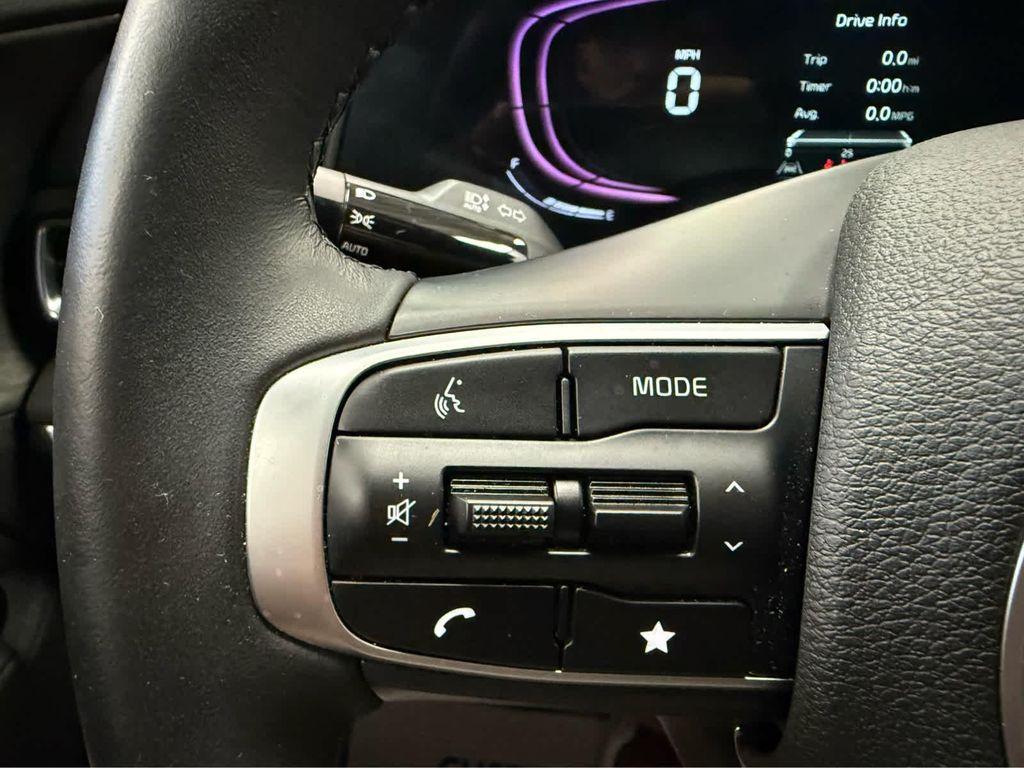 used 2025 Kia Sportage car, priced at $32,988