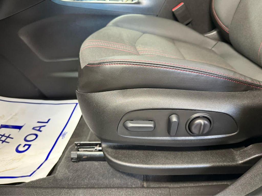used 2022 Chevrolet Equinox car, priced at $26,988