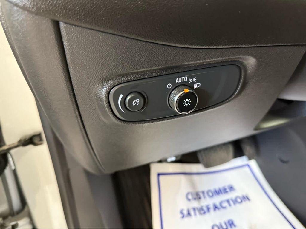 used 2022 Chevrolet Equinox car, priced at $26,988