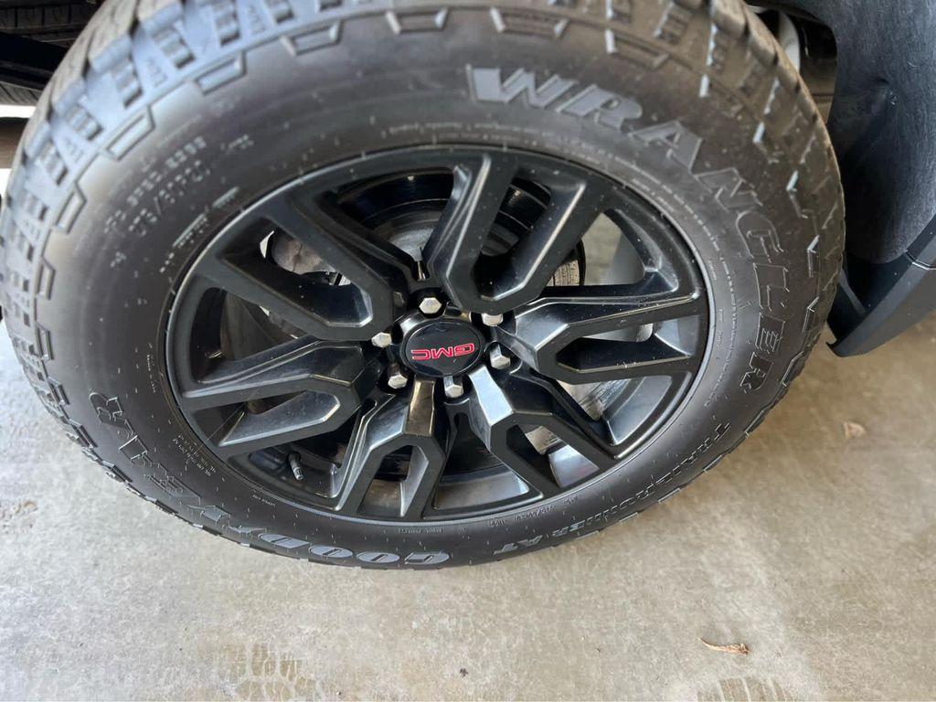 used 2023 GMC Sierra 1500 car, priced at $49,988