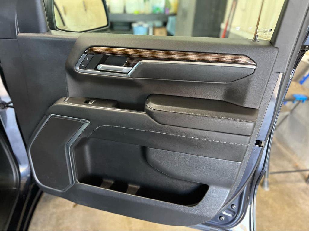 used 2023 GMC Sierra 1500 car, priced at $49,988