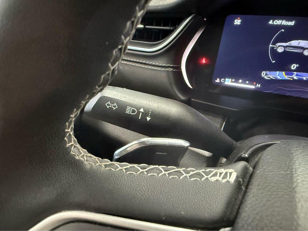 used 2023 Jeep Grand Cherokee car, priced at $35,488