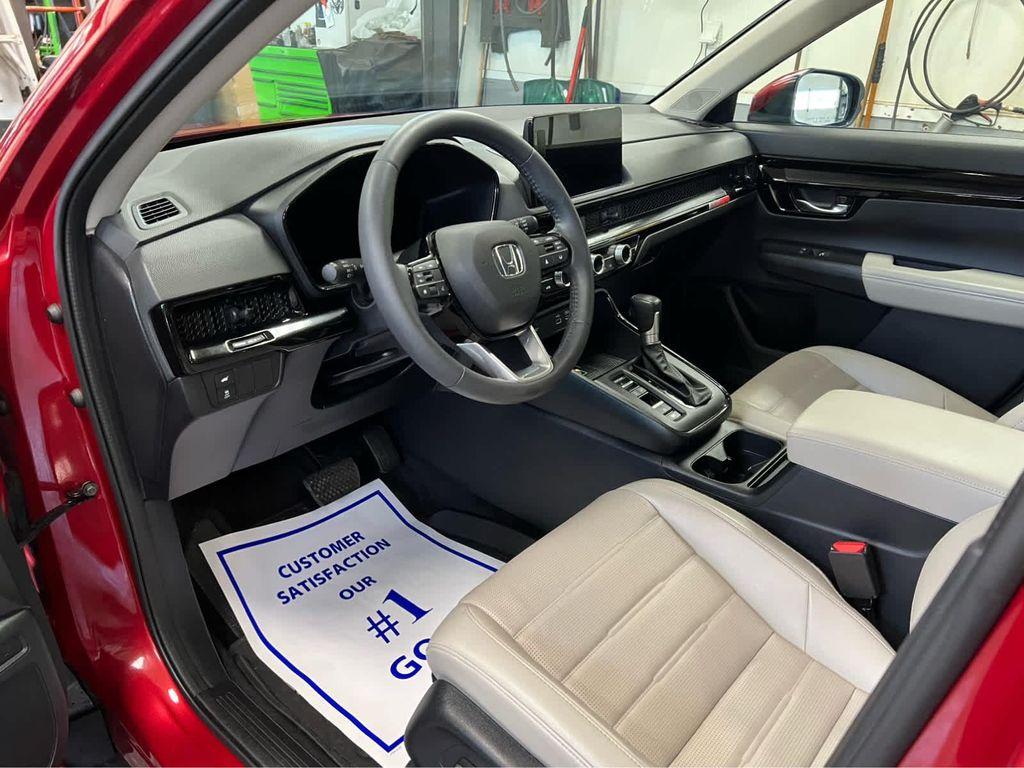 used 2024 Honda CR-V car, priced at $37,395