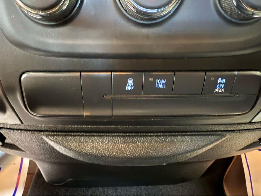 used 2022 Ram 1500 Classic car, priced at $33,988