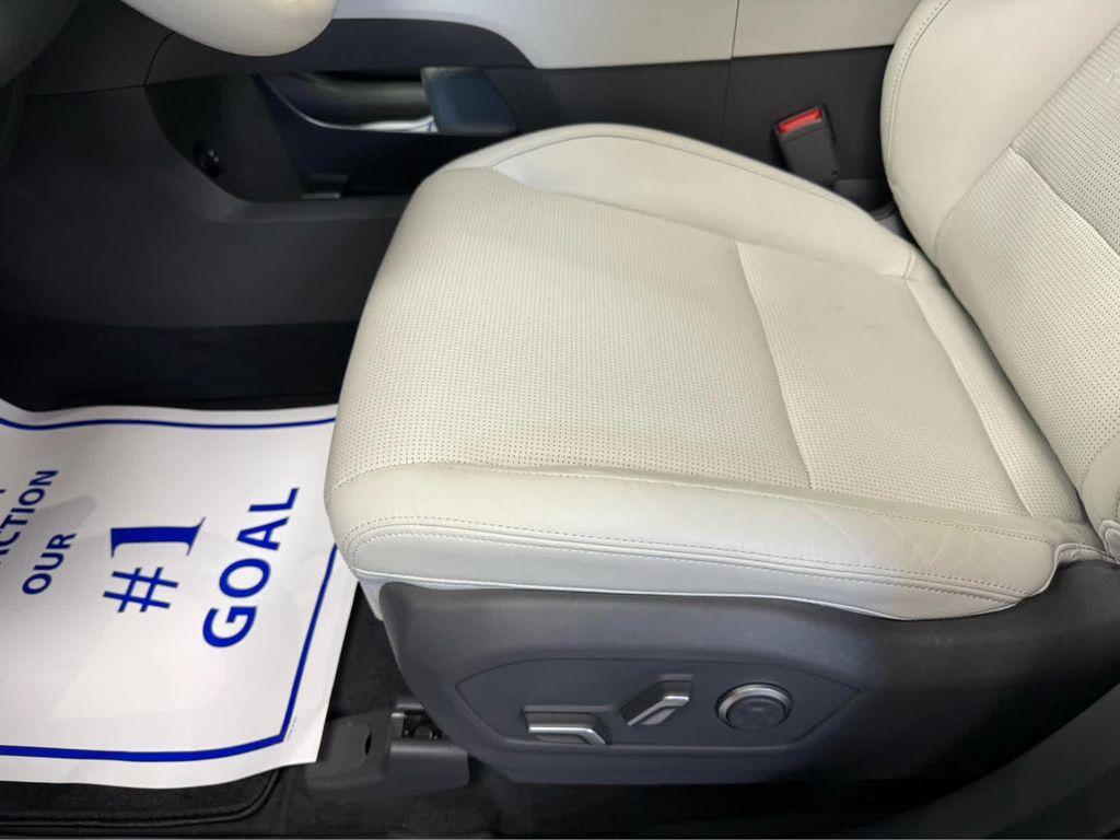 used 2024 Hyundai Santa Fe car, priced at $39,988