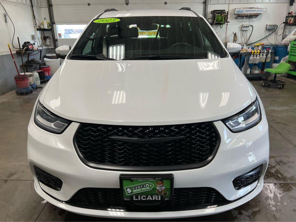 used 2023 Chrysler Pacifica car, priced at $30,255