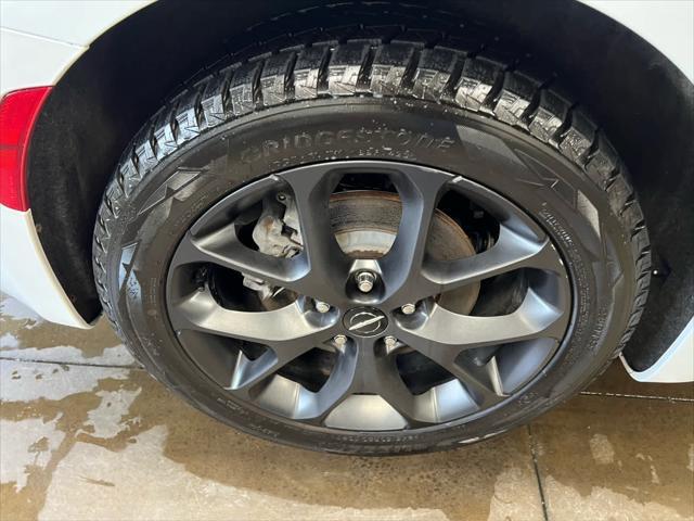 used 2023 Chrysler Pacifica car, priced at $31,900