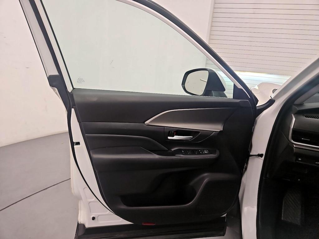 used 2024 Toyota Grand Highlander car, priced at $35,998