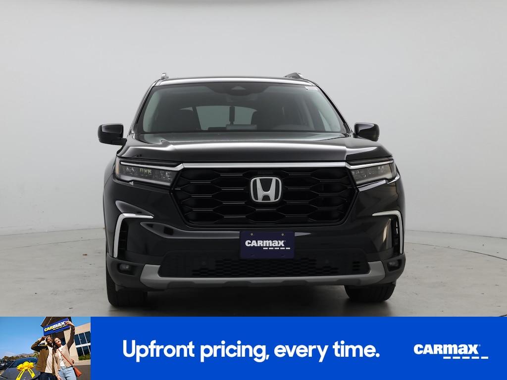 used 2025 Honda Pilot car, priced at $46,998