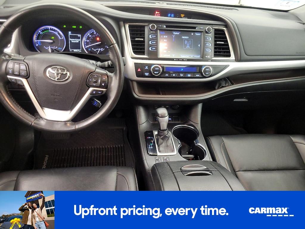 used 2019 Toyota Highlander Hybrid car, priced at $22,998
