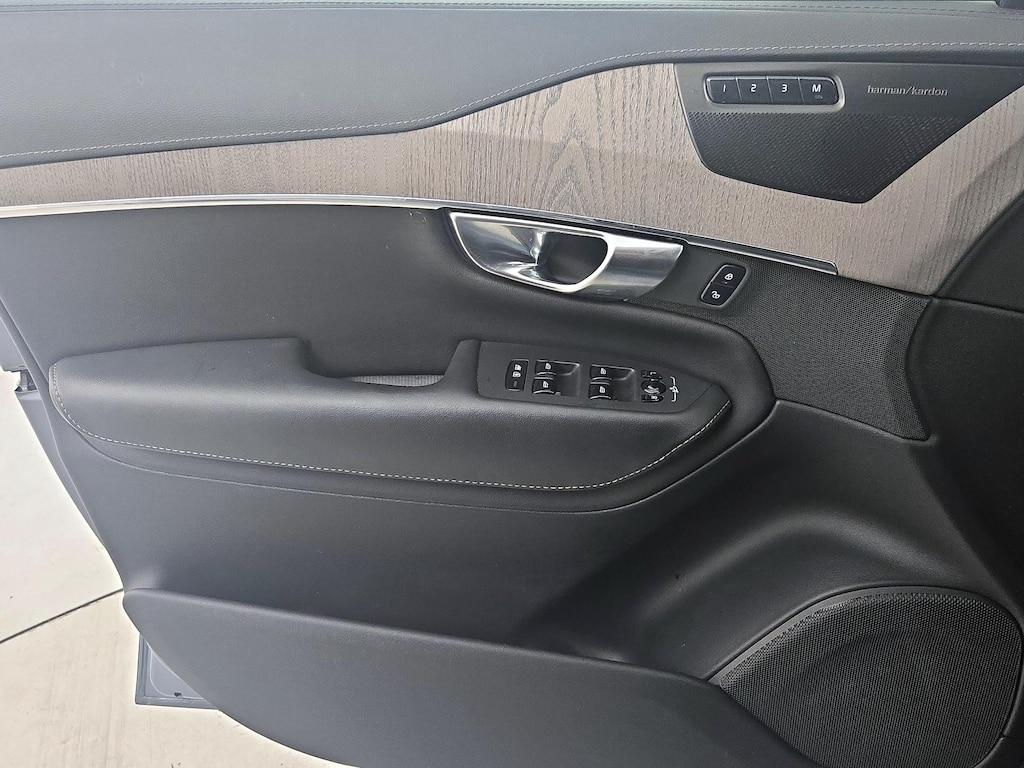 used 2022 Volvo XC90 car, priced at $36,998
