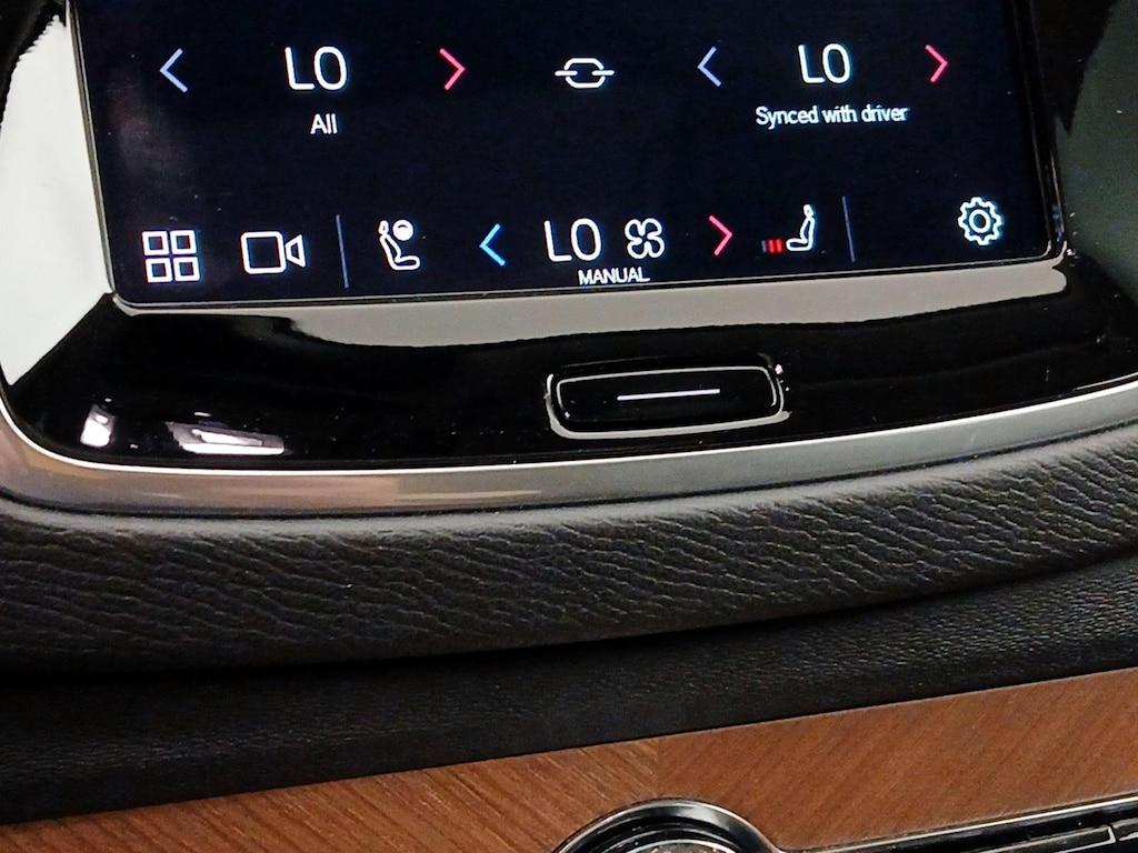 used 2024 Volvo XC90 Recharge Plug-In Hybrid car, priced at $46,998