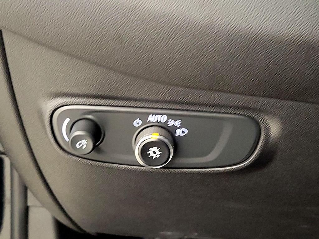 used 2023 Chevrolet Equinox car, priced at $23,998