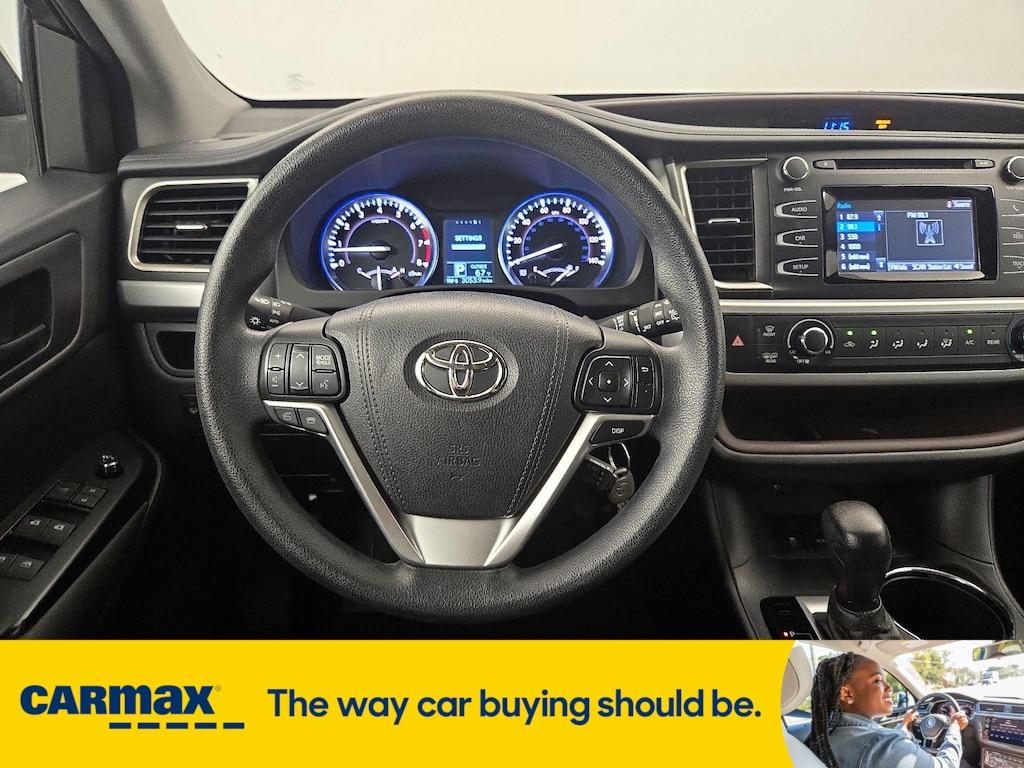 used 2016 Toyota Highlander car, priced at $20,998