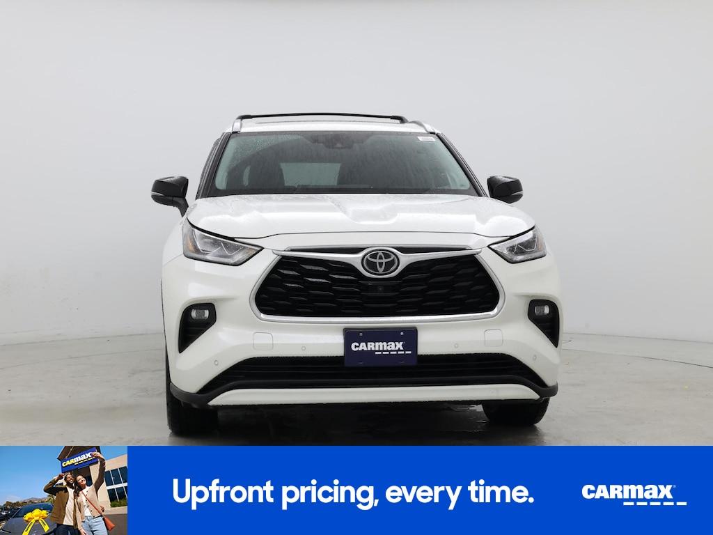 used 2020 Toyota Highlander car, priced at $38,998