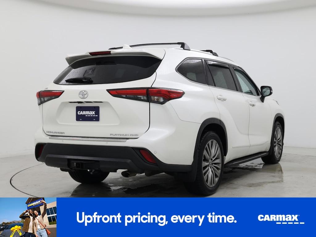 used 2020 Toyota Highlander car, priced at $38,998