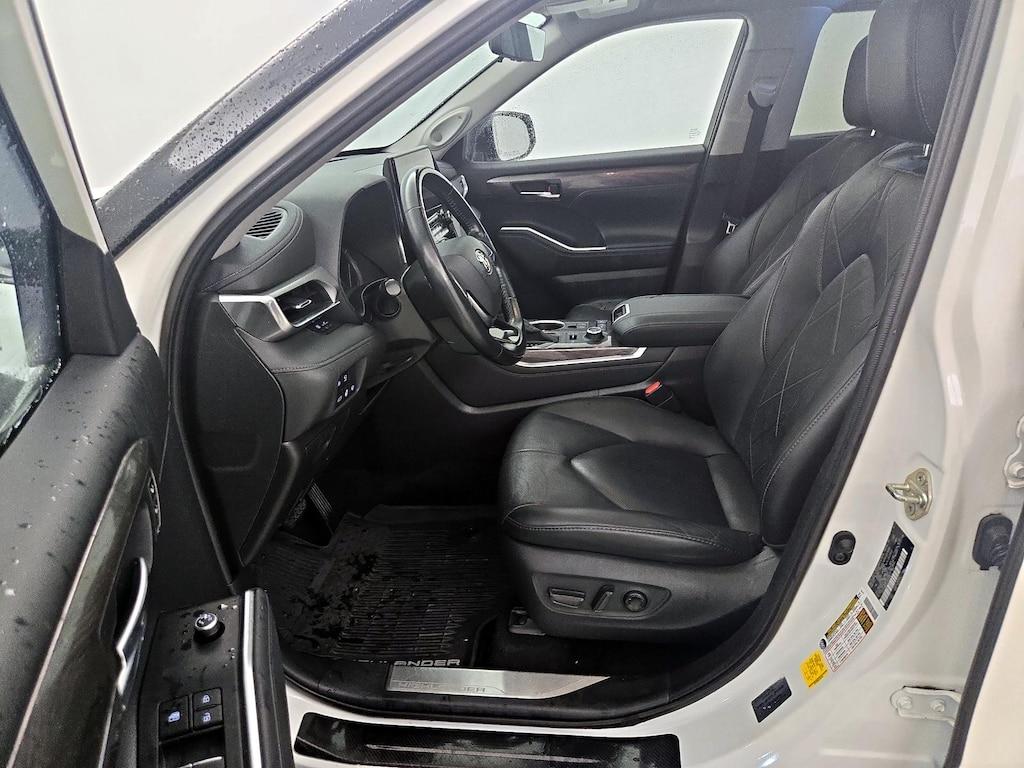 used 2020 Toyota Highlander car, priced at $38,998