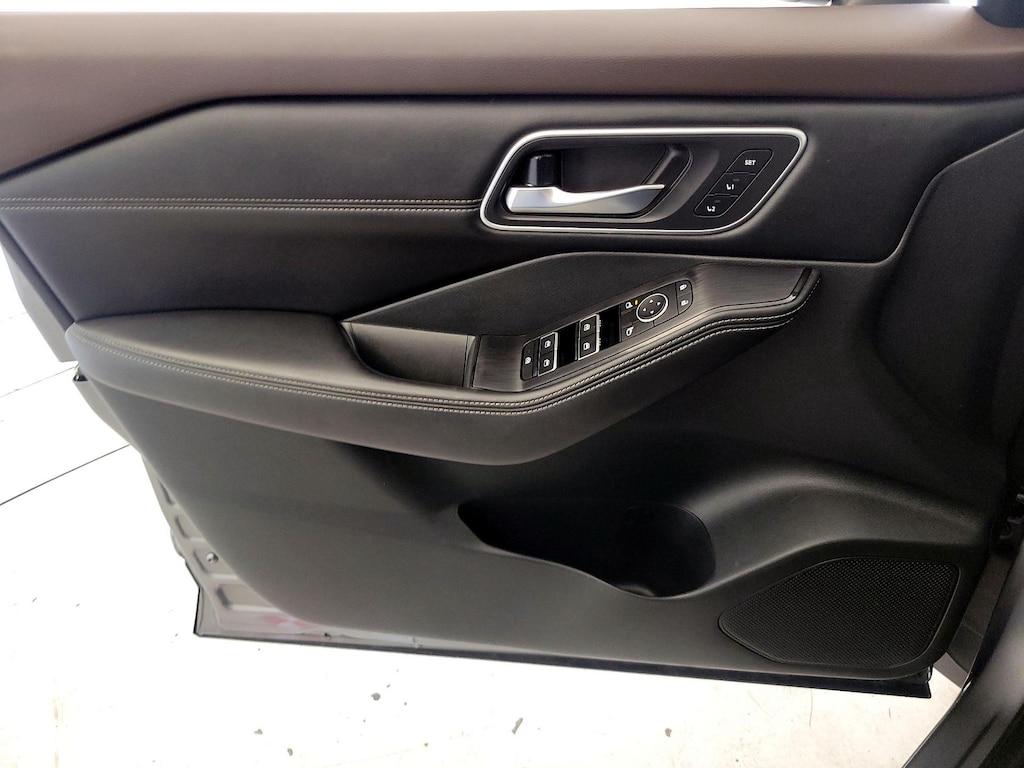 used 2021 Nissan Rogue car, priced at $24,998