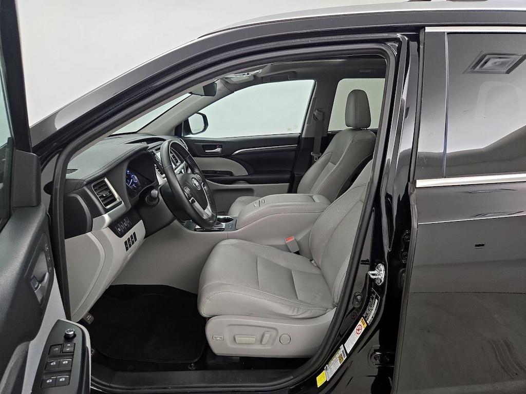 used 2018 Toyota Highlander car, priced at $23,998