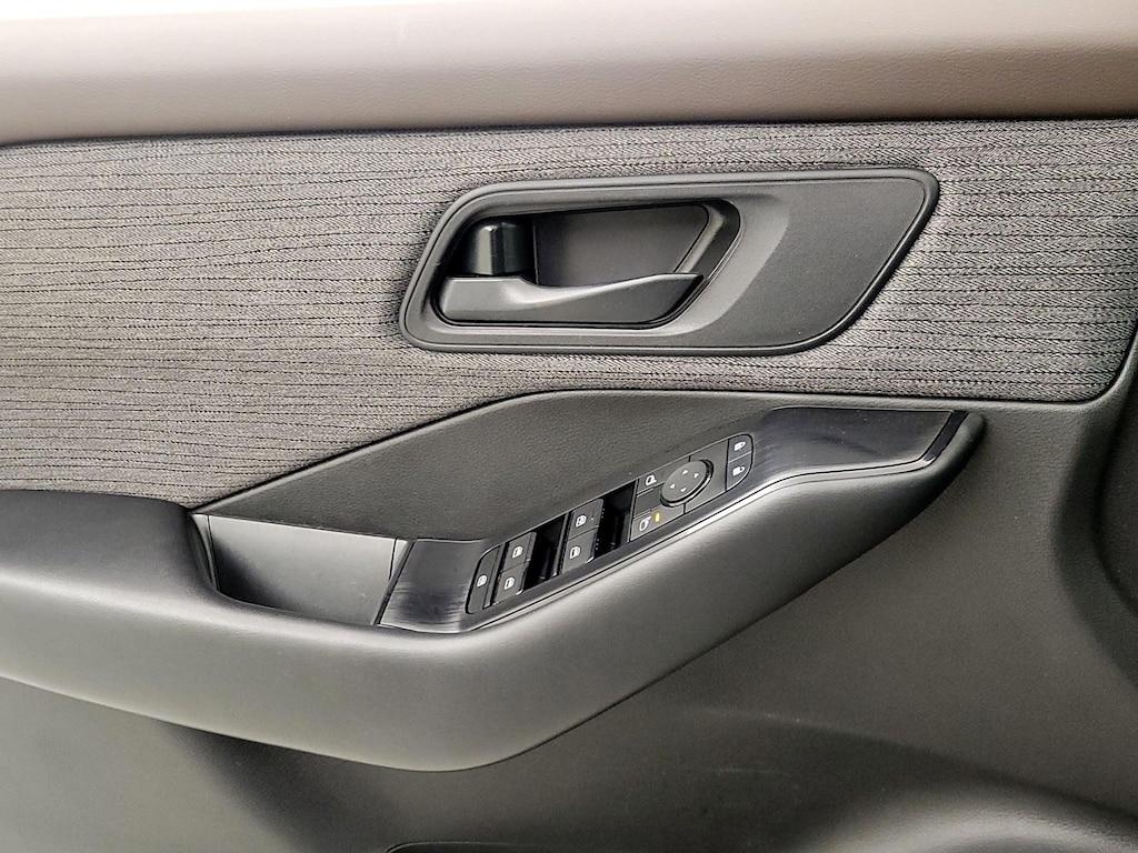 used 2023 Nissan Rogue car, priced at $24,998