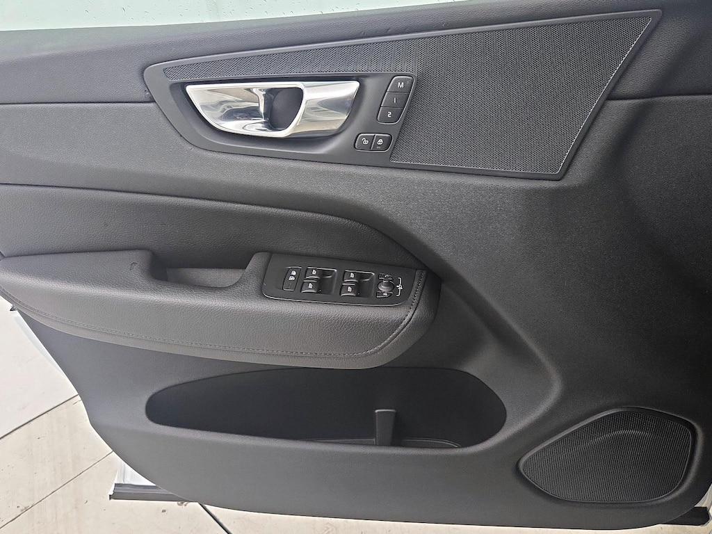 used 2020 Volvo XC60 Recharge Plug-In Hybrid car, priced at $26,998