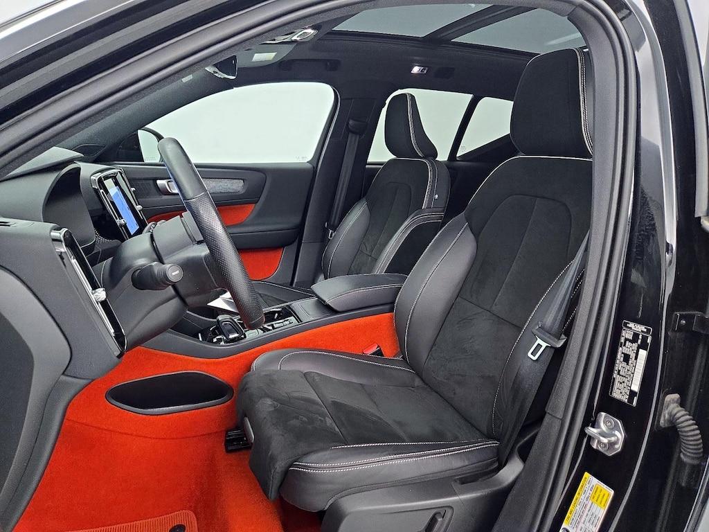 used 2021 Volvo XC40 car, priced at $27,998