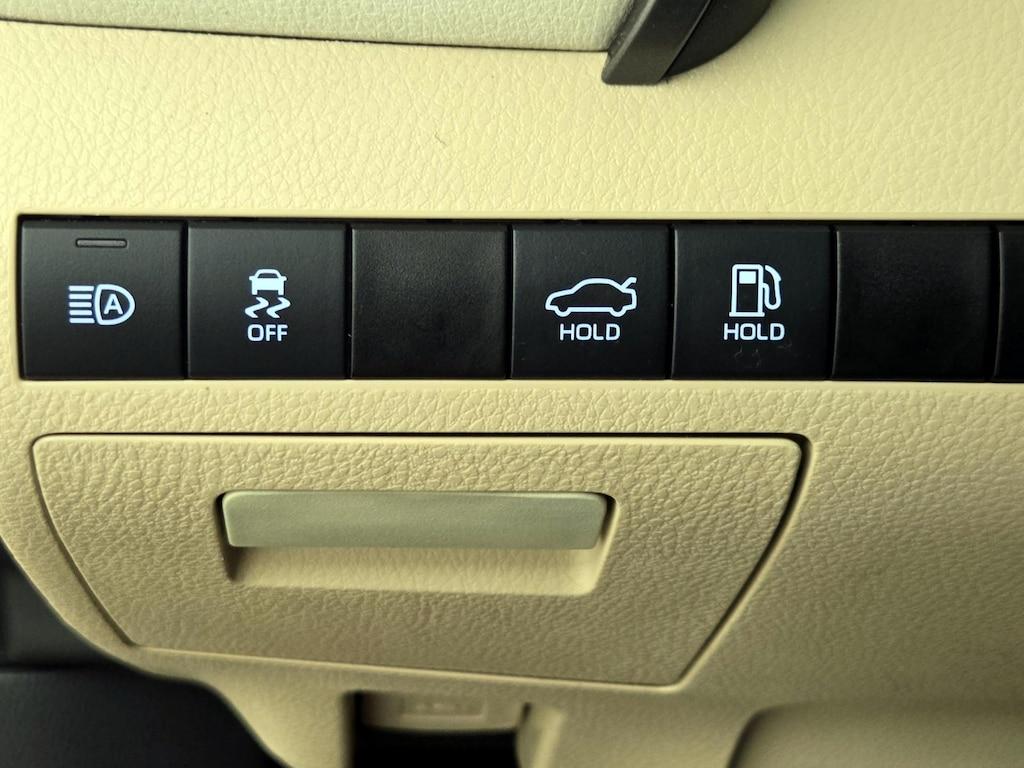 used 2020 Toyota Camry car, priced at $24,998