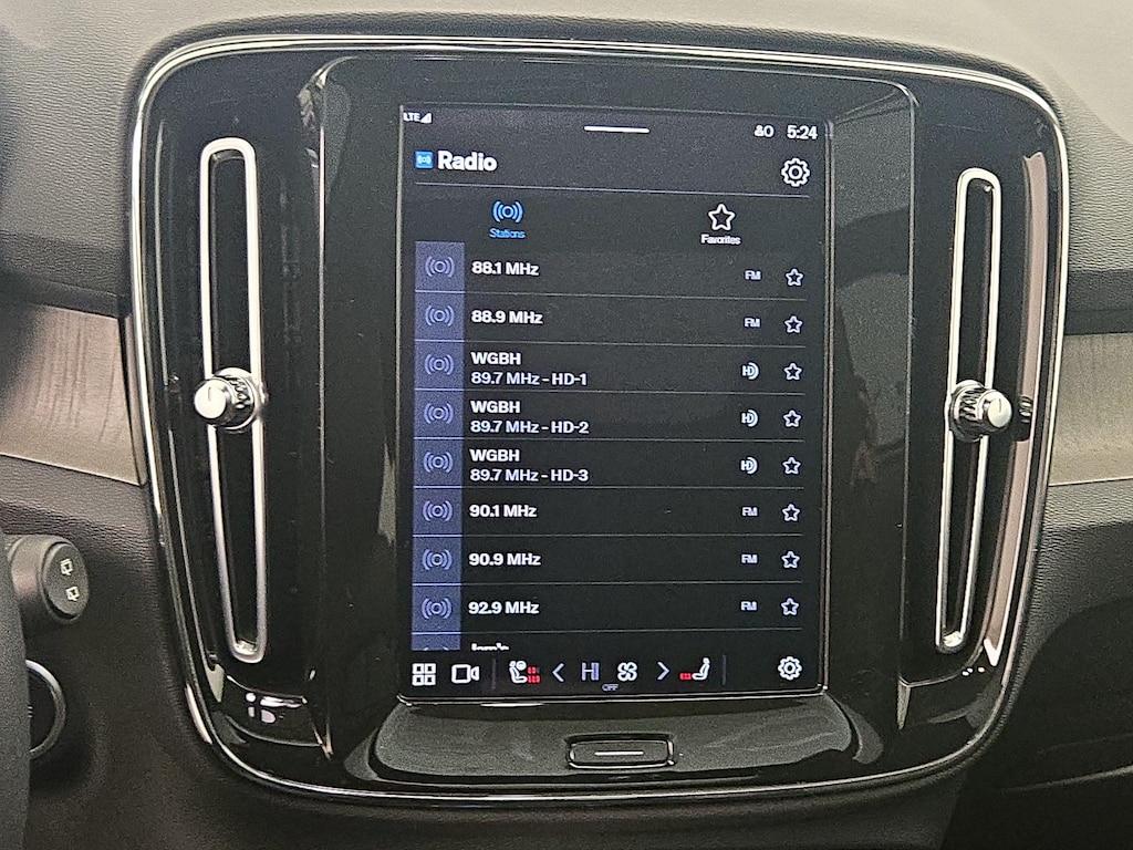 used 2023 Volvo XC40 car, priced at $29,998