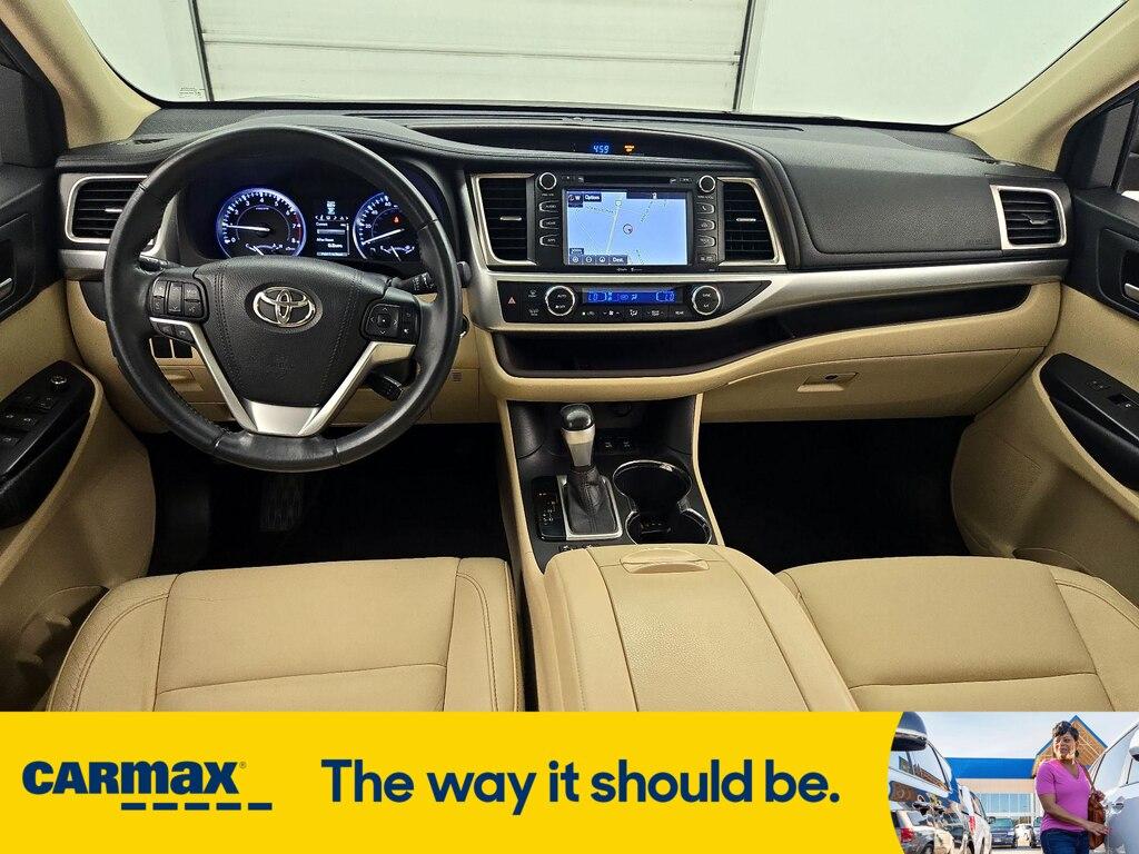 used 2015 Toyota Highlander car, priced at $23,998