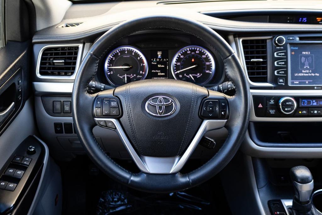 used 2016 Toyota Highlander car, priced at $21,799